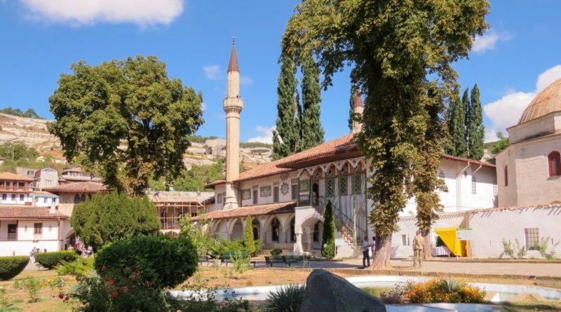 Бахчисарай - география, климат, история города в Крыму